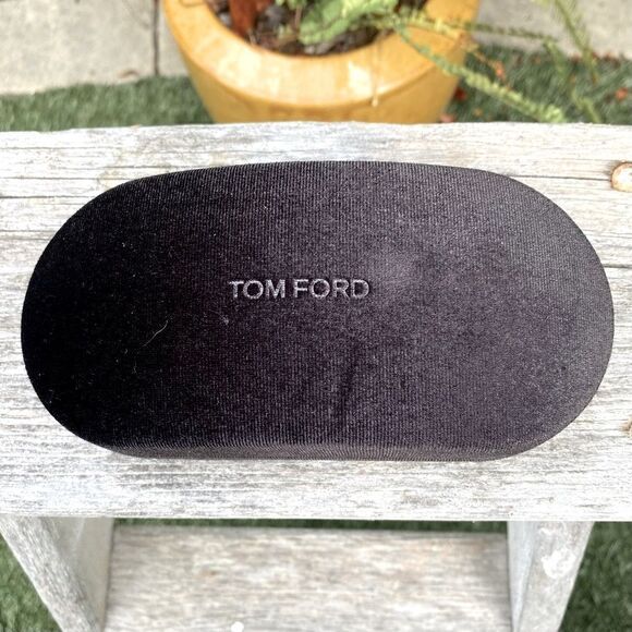 Tom Ford Black Velour Clamshell Sunglasses Case. Unisex EUC. Luxury Designer - Picture 1 of 9